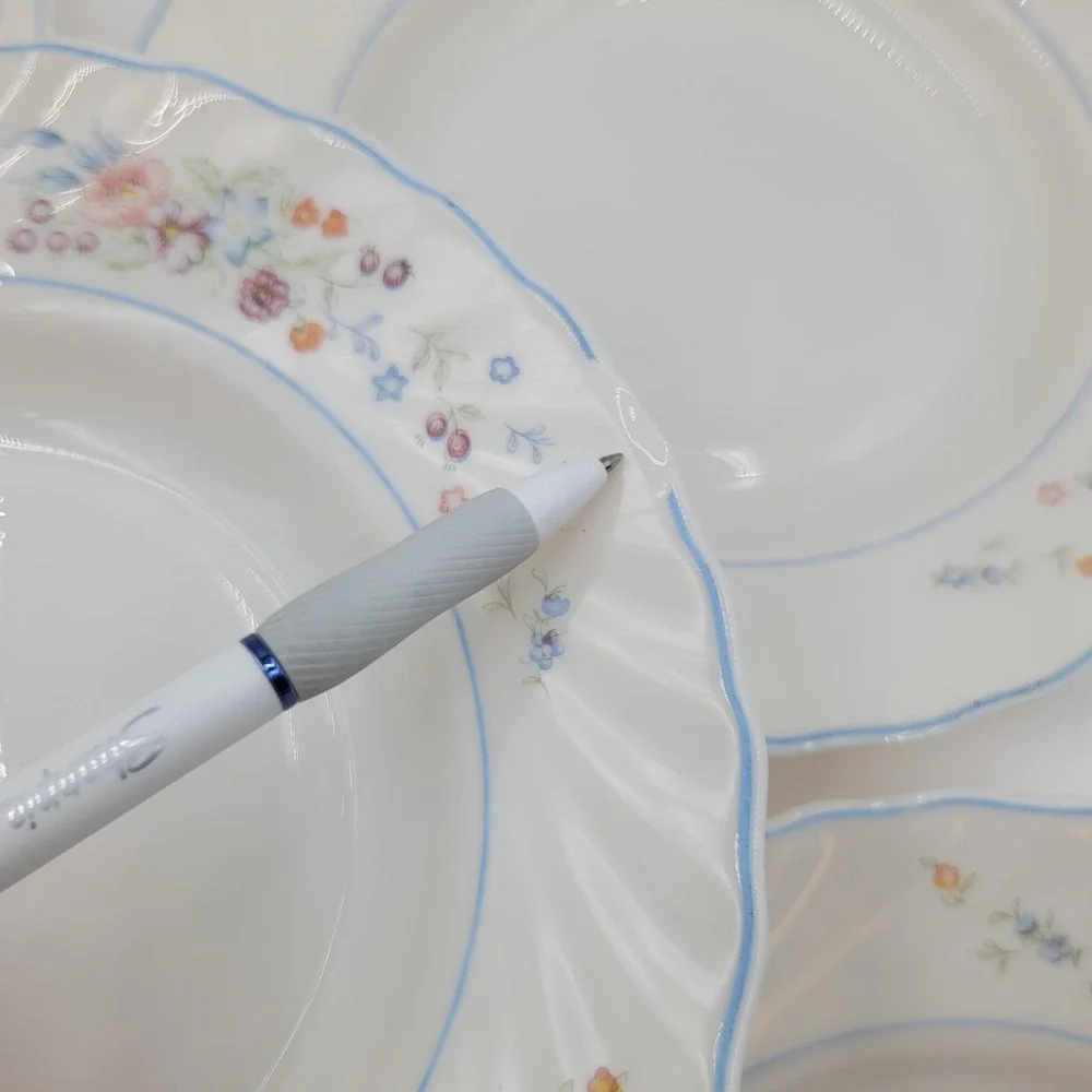 5 Arcopal Victoria Floral Pattern Soup Bowls Scalloped Edge Blue Rim 8.75